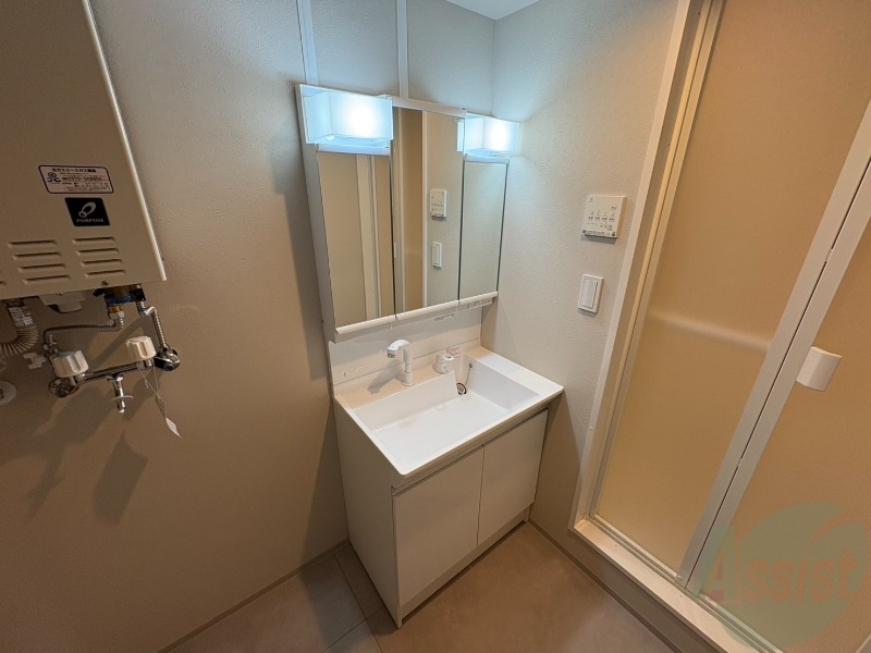 洗面設備　シャンプードレッサーで身支度もラクラクです！