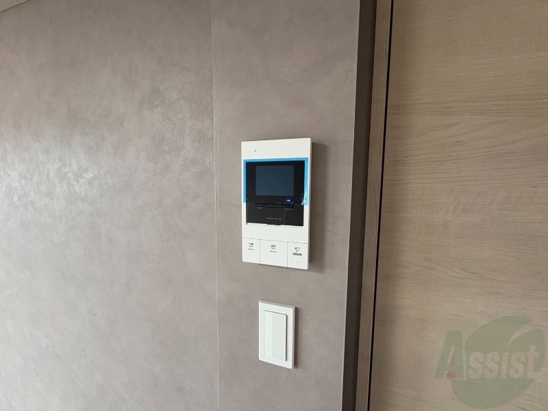 セキュリティ　ＴＶモニター付インターホンです。来客者の顔が見えるので安心！