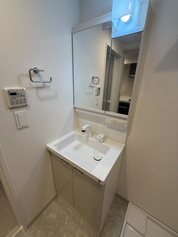 洗面設備　詳細は、RISUMO江坂本店までお問合せください♪