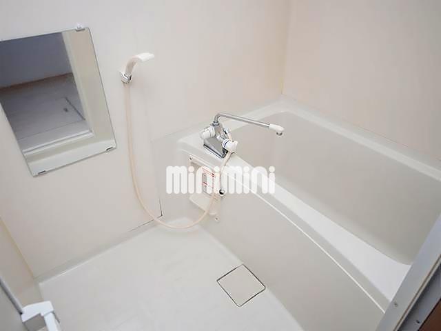 バス・シャワールーム　ゆっくりできるお風呂です