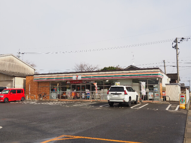 コンビニ　セブンイレブン三日月樋口店（コンビニ）まで757m