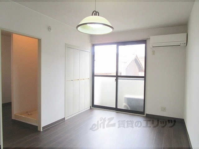 居室・リビング　洋室