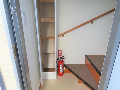 玄関　1階に玄関がある内階段のお部屋です