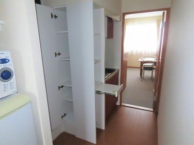 収納　キッチン周りも収納が豊富です