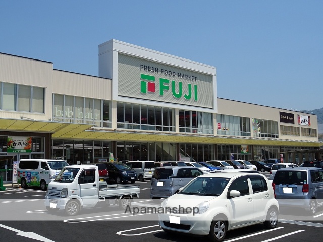 スーパー　フジ宇和島店（スーパー）まで472m