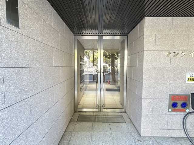 エントランス　エントランス