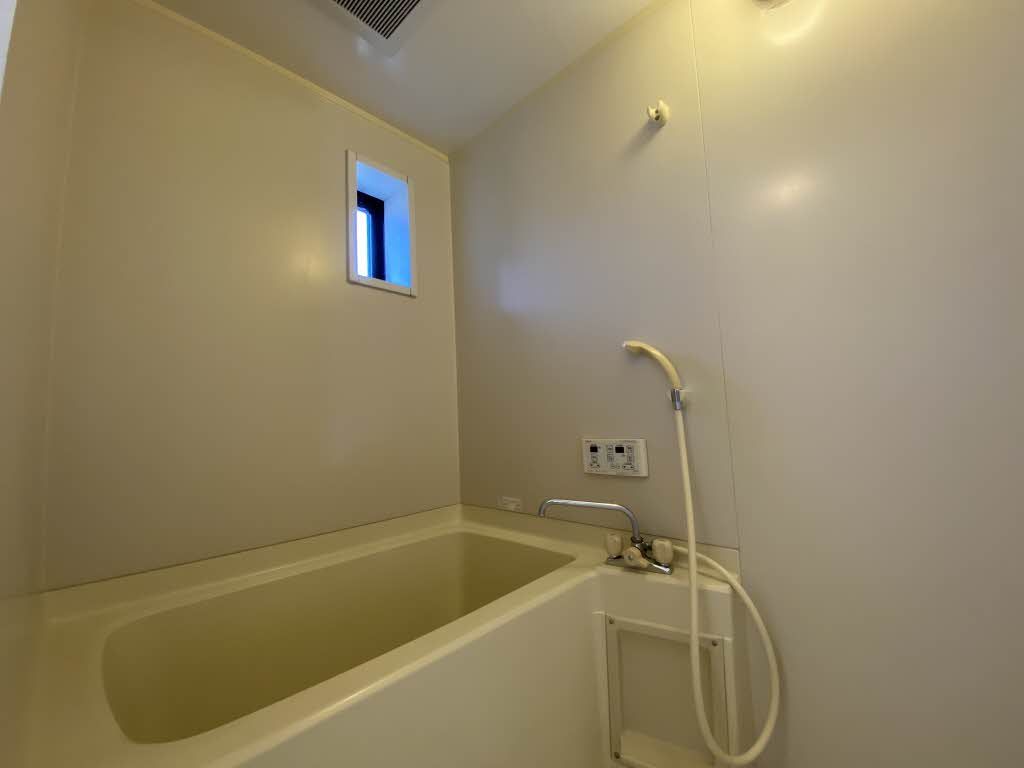 バス・シャワールーム　バスルーム