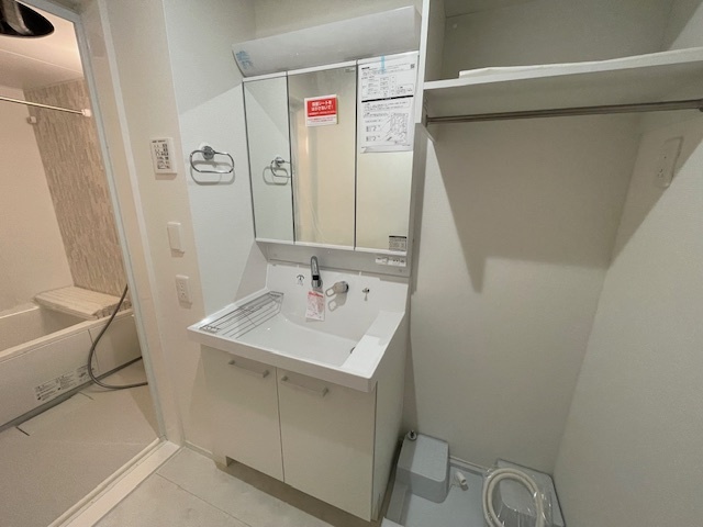 洗面設備　同施工会社新築参考画像