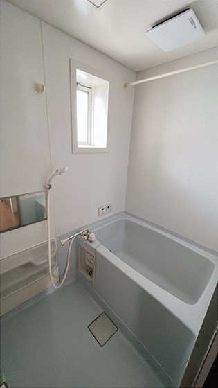 バス・シャワールーム　他号室のお写真です