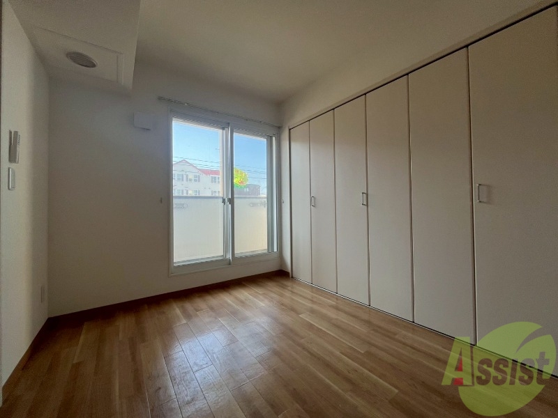 その他部屋・スペース　寝室です。部屋をどう使うかはあなた次第です！