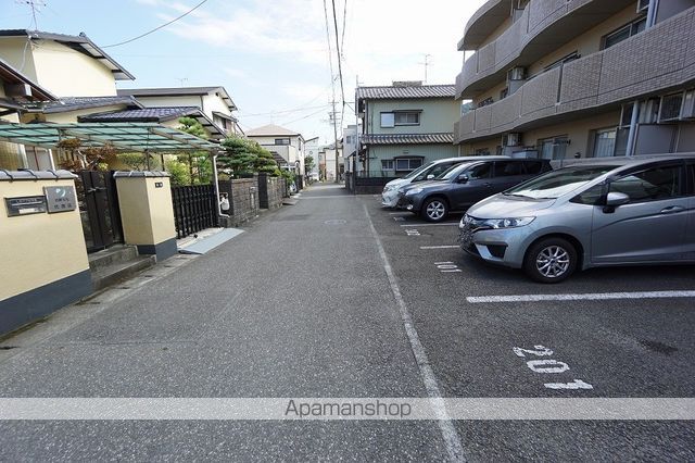 その他　前面道路（その他）まで1m