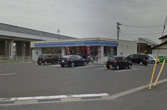 コンビニ　ローソン（コンビニ）まで664m