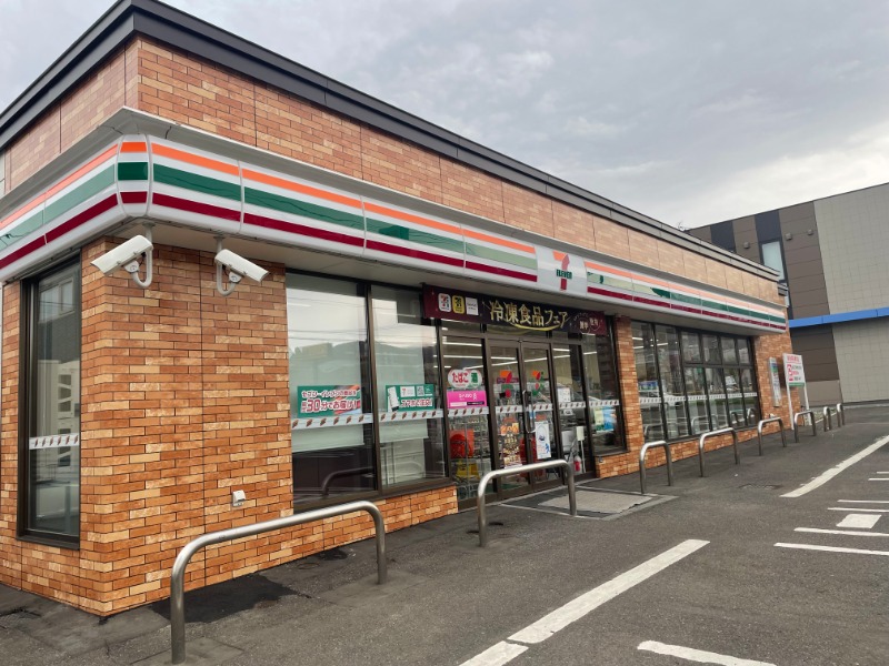 コンビニ　セブンイレブン札幌前田2条10丁目店（コンビニ）まで347m
