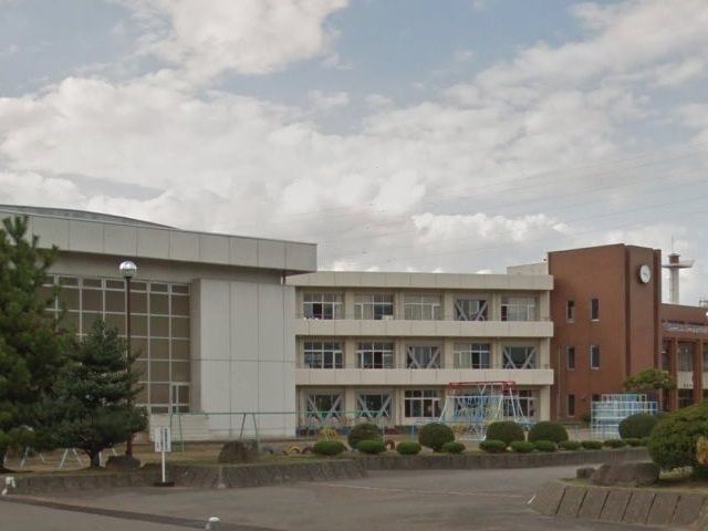 小学校　福光中部小学校（小学校）まで1300m