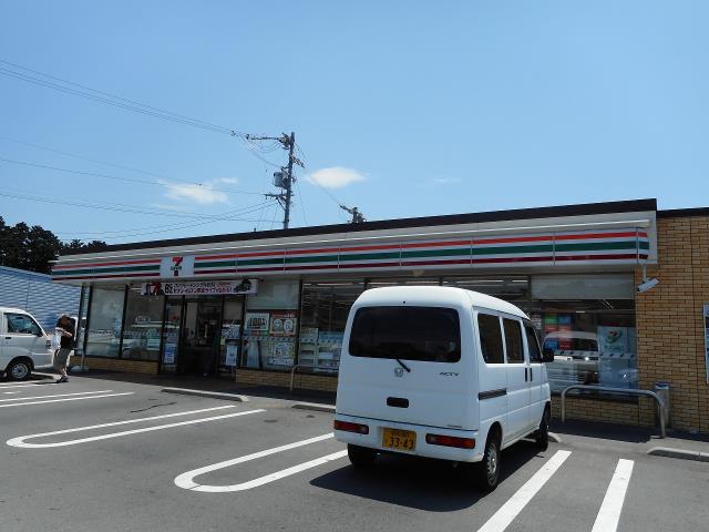 コンビニ　セブンイレブン（コンビニ）まで1571m