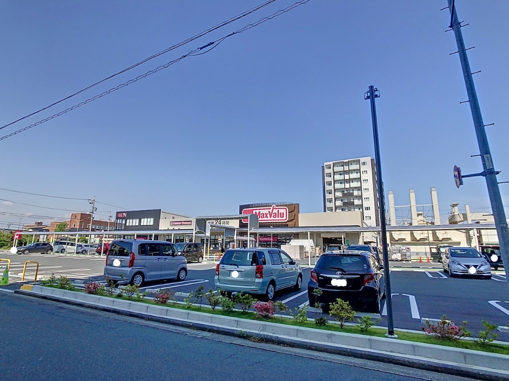 スーパー　Maxvalu(マックスバリュ) 浜松助信店（スーパー）まで438m