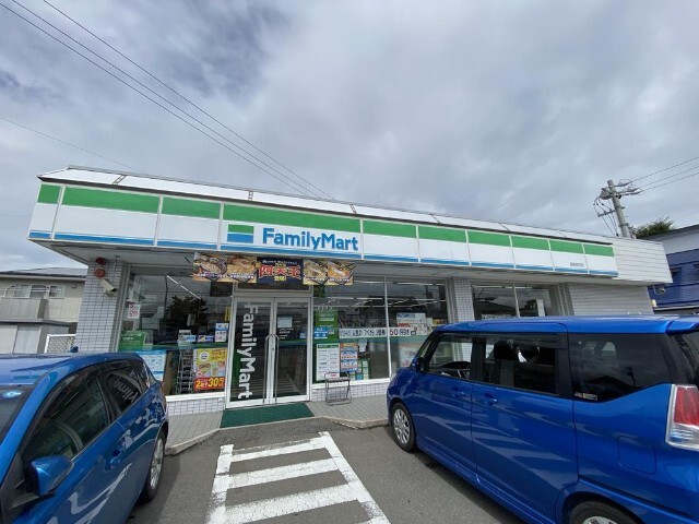 コンビニ　ファミリーマート長野高田店（コンビニ）まで368m