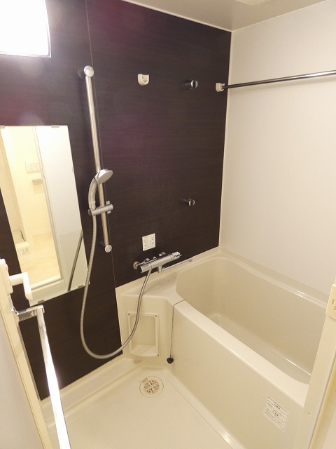 バス・シャワールーム　バス※別部屋参考写真