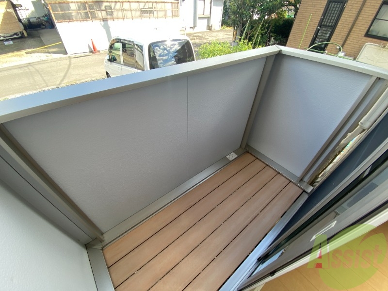 バルコニー　バルコニーがあるので洗濯物は外に干せそうですね～