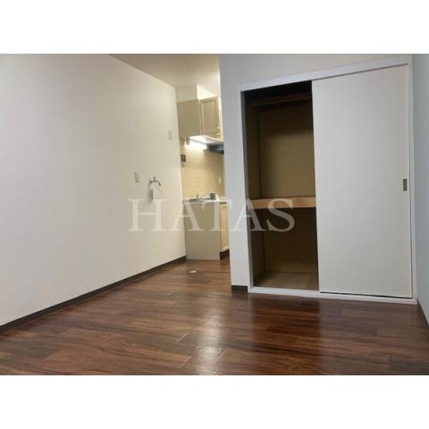 居室・リビング　同物件別部屋です。