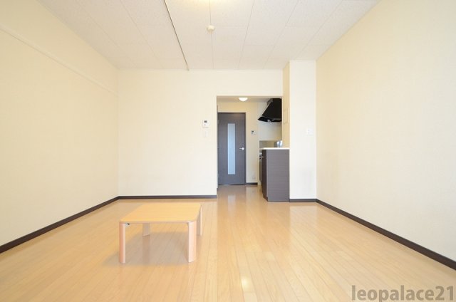 居室・リビング　設備・使用は号室により異なる為、現況を優先致します。