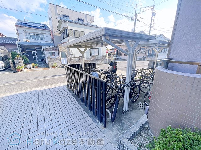 地下鉄桜通線 鶴里駅 徒歩18分 4階建 築31年の外観写真