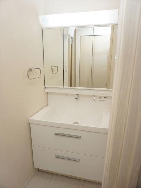 洗面設備　洗面所