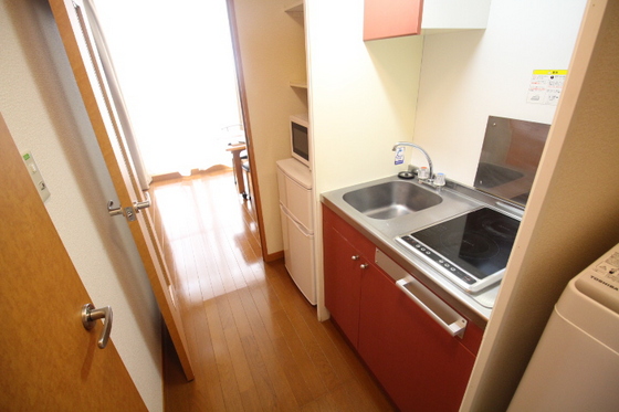 キッチン　※別部屋の写真です