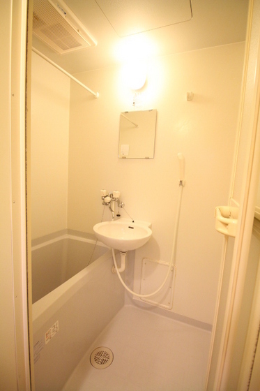 洗面設備　※別部屋の写真です