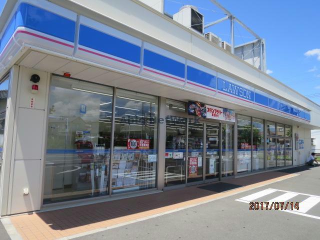 コンビニ　ローソン君津市役所前店（コンビニ）まで716m