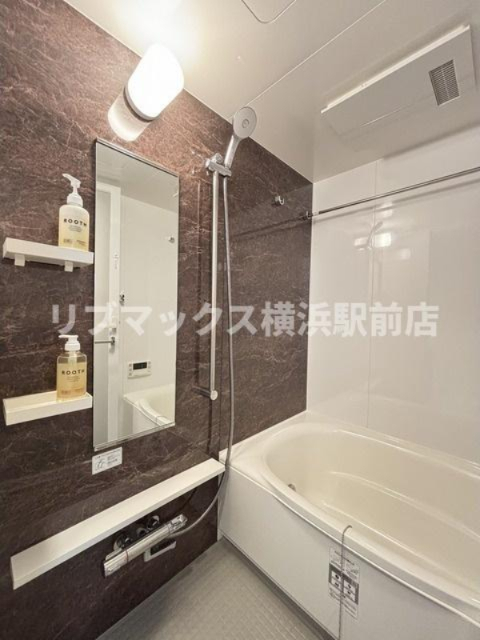 バス・シャワールーム　家具等は付帯しません