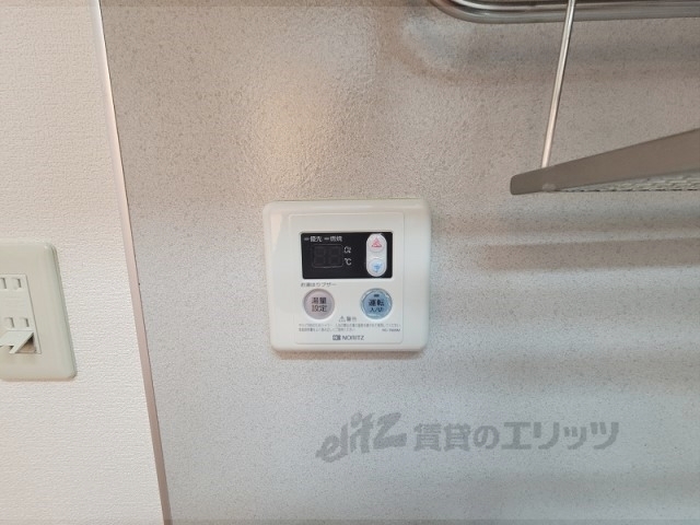 その他設備　給湯器リモコン