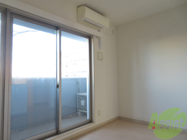 その他設備　ちゃんとエアコンもついているので、安心してくださいね。