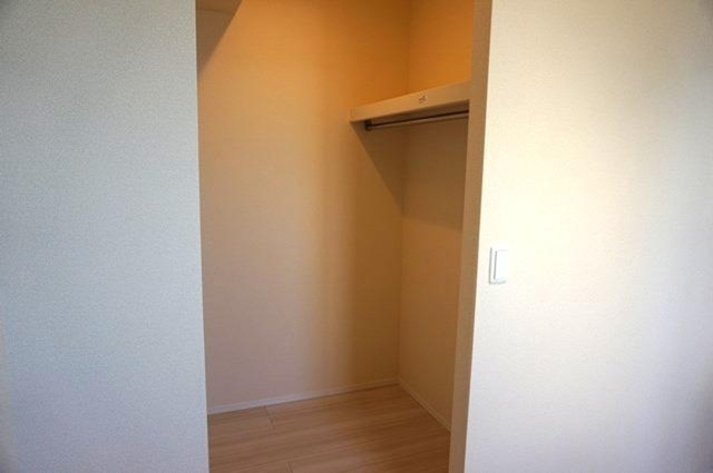 収納　ウォークインクローゼット