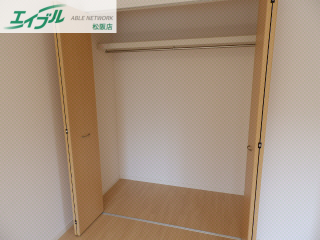 収納　別部屋同型タイプ写真です。