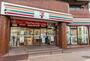コンビニ　セブンイレブン 豊島要町駅前店（コンビニ）まで924m
