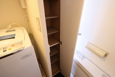 玄関　シューズボックスも付いて玄関もすっきりです。