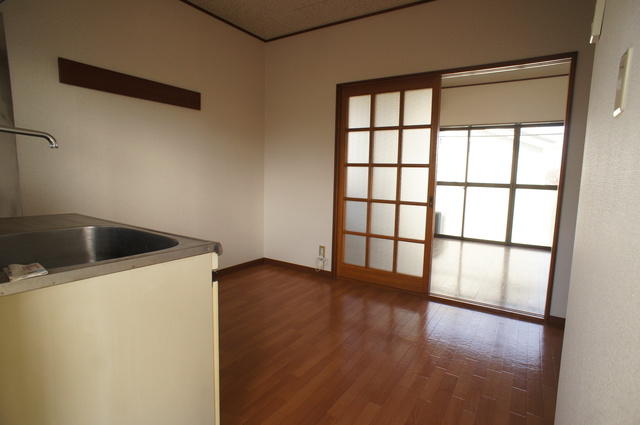 玄関　玄関から見たお部屋です♪