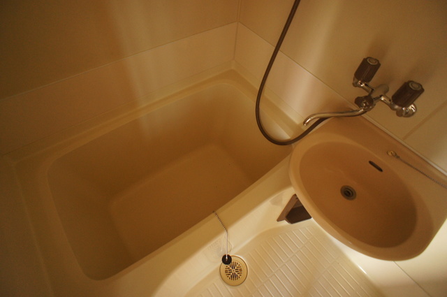 洗面設備　洗面ボウルと鏡もございます☆