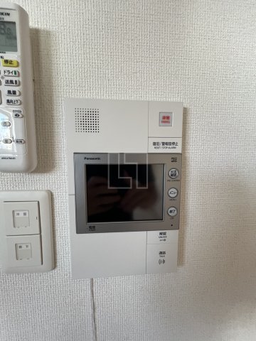 セキュリティ　セレニテ桜川駅前プリエ　TVモニターインターホン