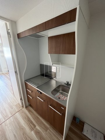 キッチン　セレニテ桜川駅前プリエ　2口IHシステムキッチン