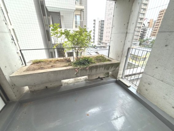 バルコニー　詳細は、RISUMO江坂本店→06-6155-7137まで♪