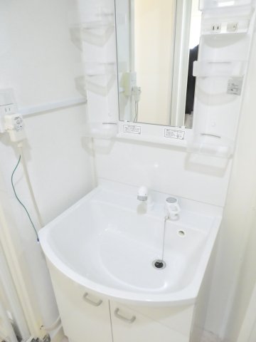 洗面設備　新品のシャンプードレッサーです。