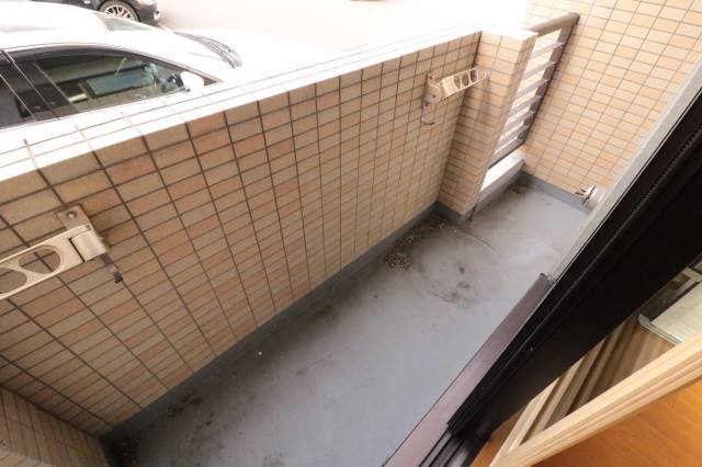 バルコニー　天気のよい日は外干し可能♪