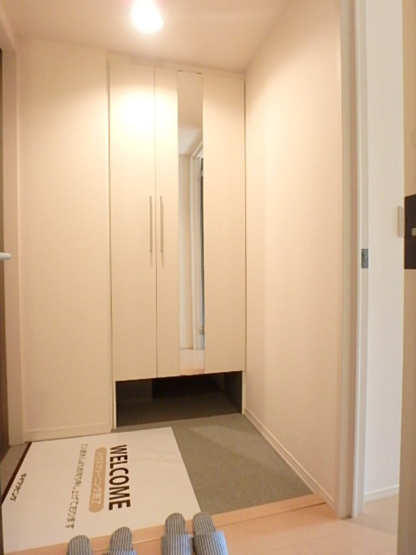 玄関　図面と現状に相違がある場合には現状を優先