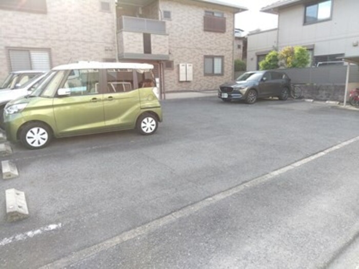 駐車場　駐車場があります