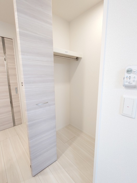 収納　ウォークインクローゼット