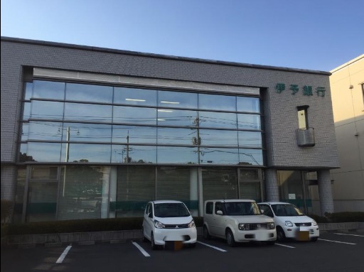 銀行　伊予銀行倉敷支店（銀行）まで564m