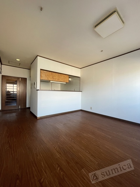 居室・リビング　カウンターキッチンが生活を彩ります＾＾