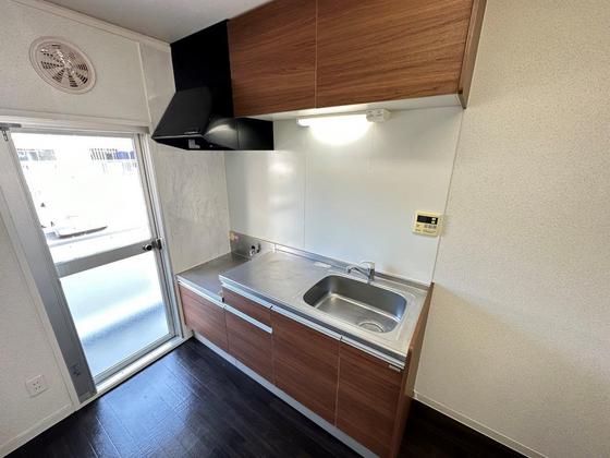 キッチン　※別部屋の写真です